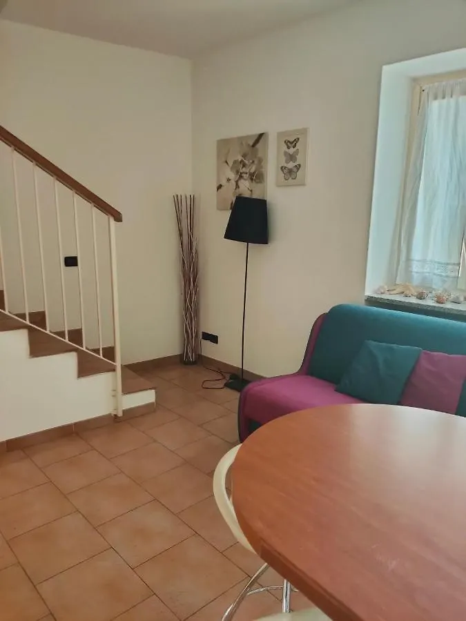 Appartamento Il Pozzo Lecco 0*,